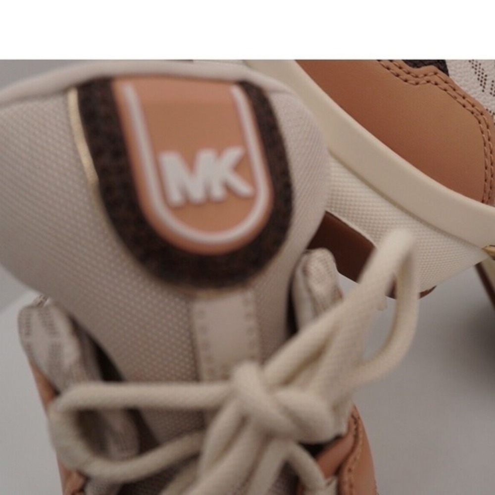 Michael Kors Olympia Trainer Sneakers Vanilla‎ Tan MK Logo 11M Retro Chic 37-01 - Picture 14 of 15